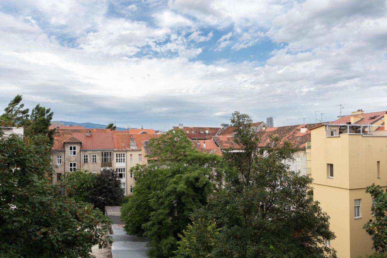 Bright And Modern Apartments In City Center Ζάγκρεμπ Εξωτερικό φωτογραφία