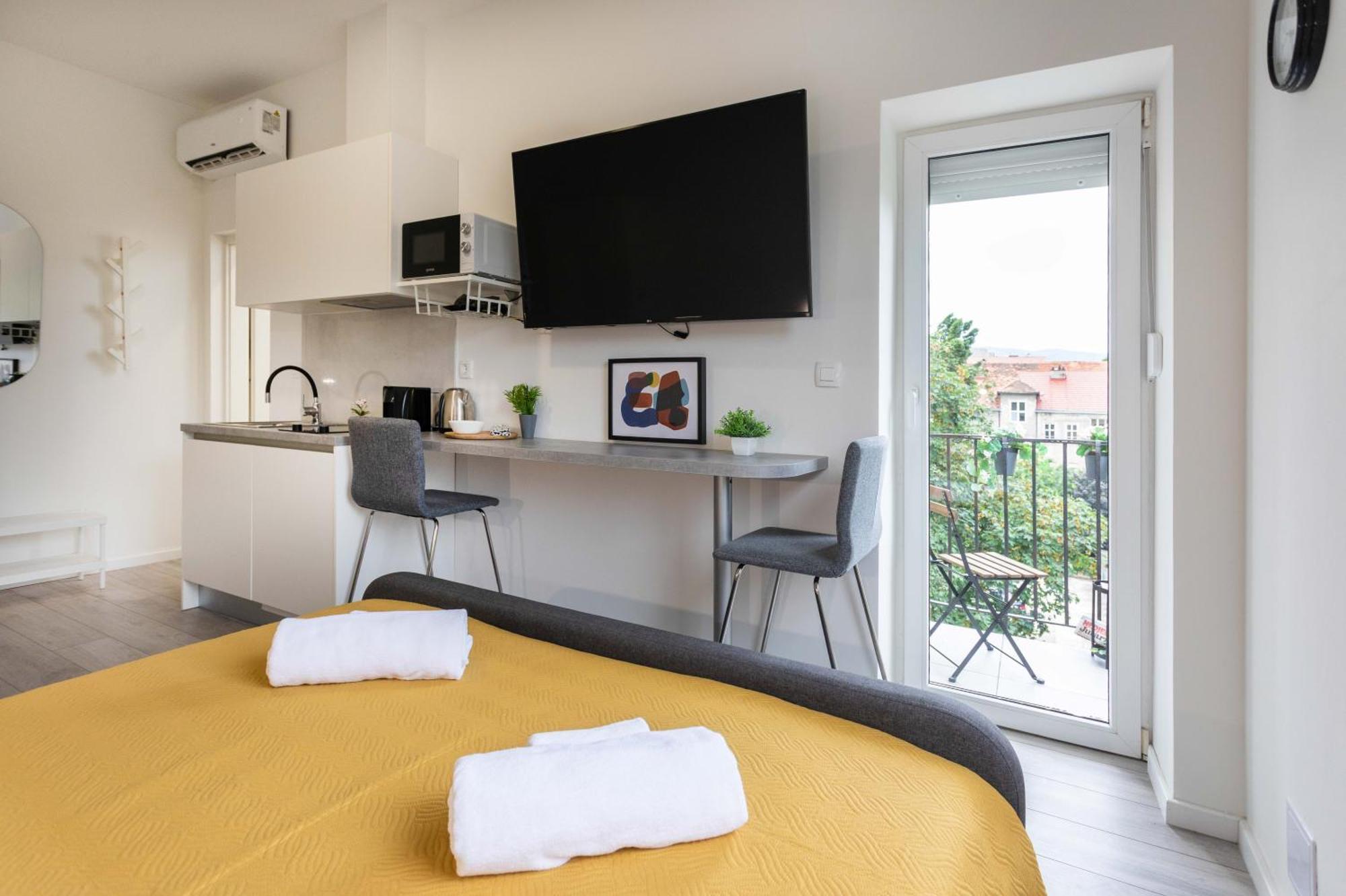 Bright And Modern Apartments In City Center Ζάγκρεμπ Εξωτερικό φωτογραφία